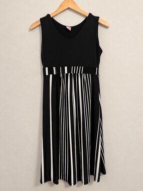 Flirty Pink Black & White Striped Sleeveless Dress Size S Stripes B&W Monochrome
